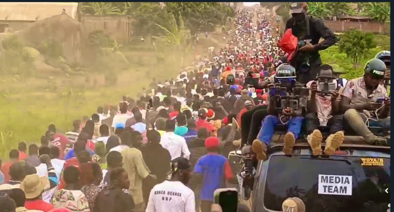 Military and Police cut off all main roads, Blocking NUP Campaigns in Mayuge.